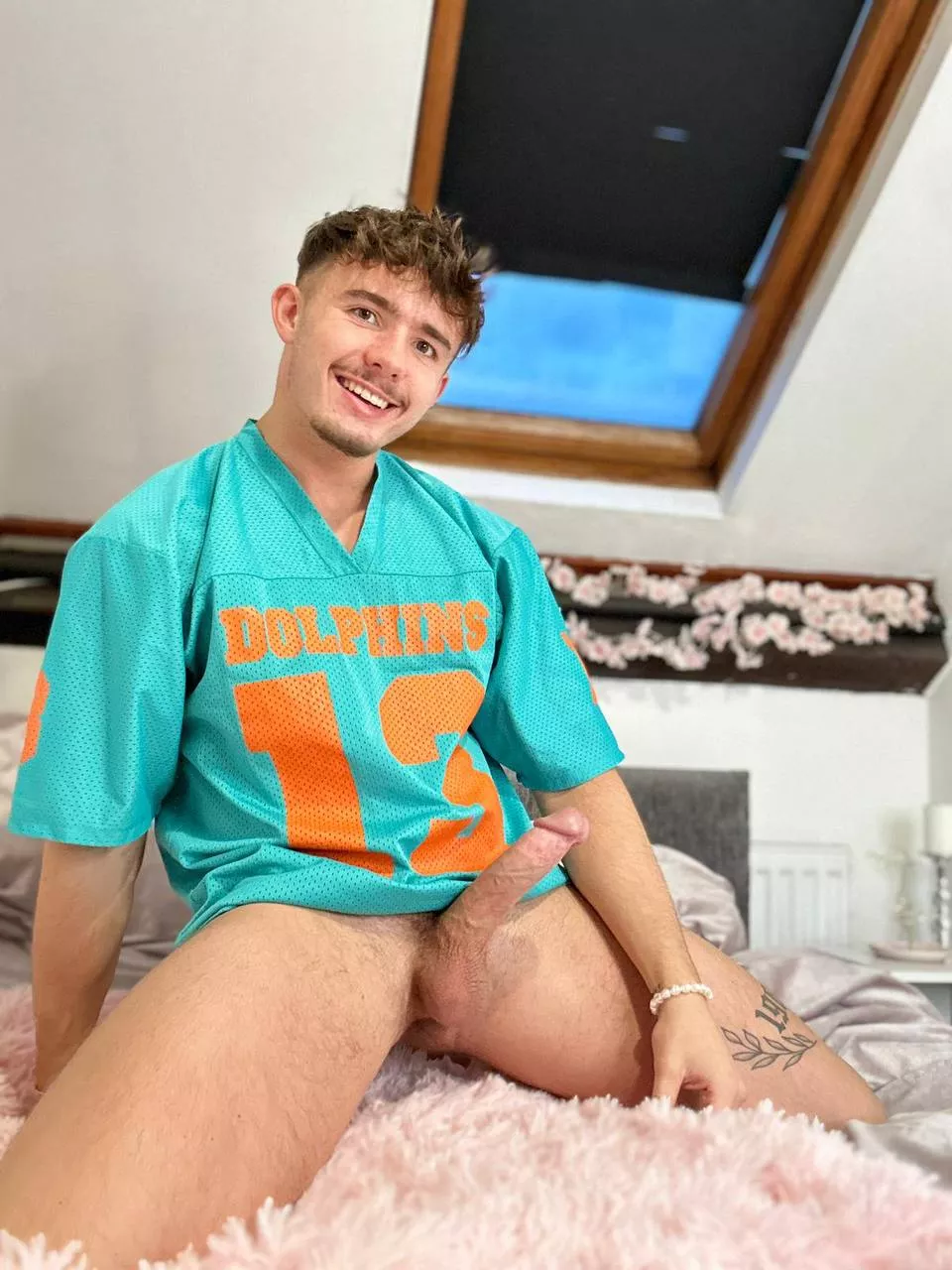 Is it cool if I send you pics like this? posted by miserablythirstyst