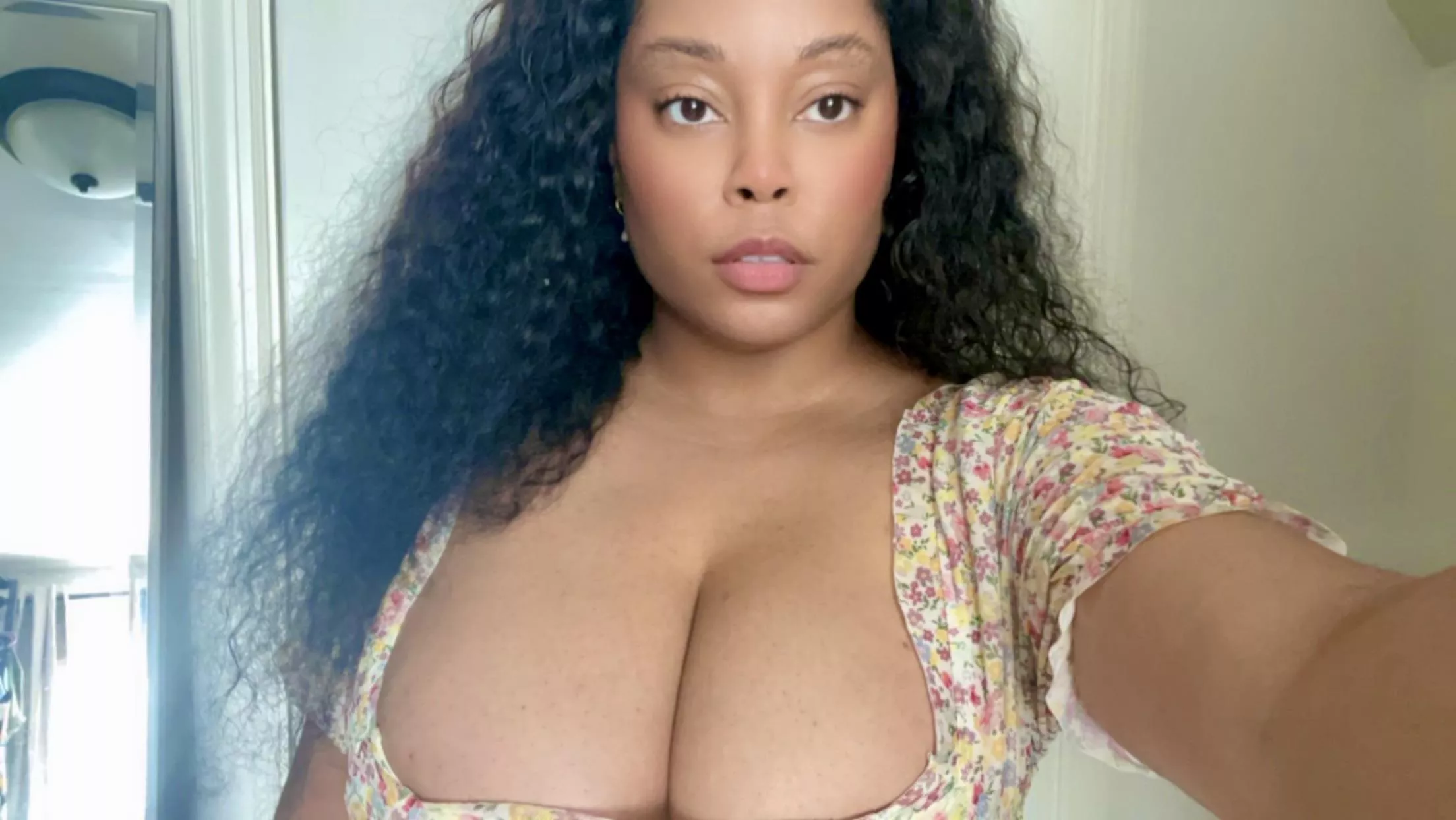 It’s my birthday!! Enjoy the cleavage 😉 posted by goddessmazikeen