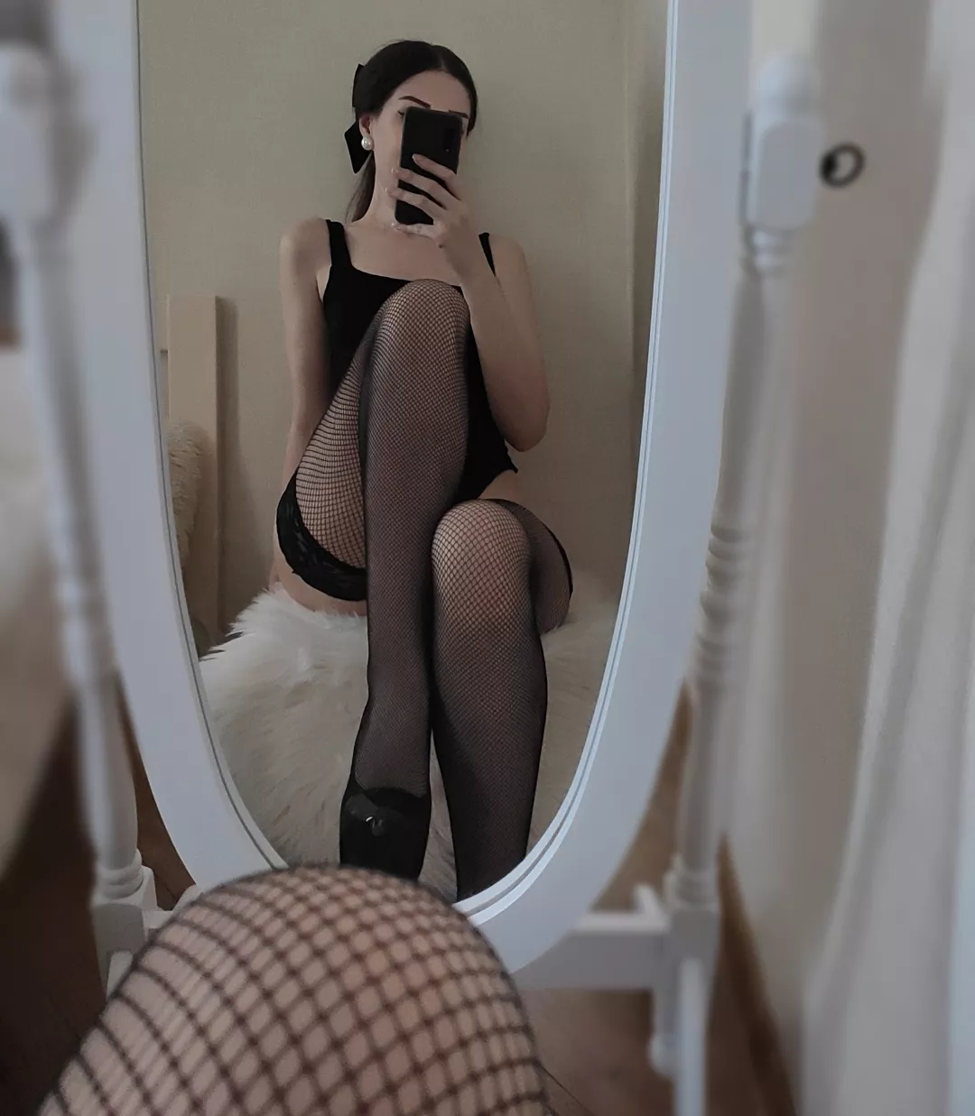 Love fishnet stockings posted by SweetieAlyona