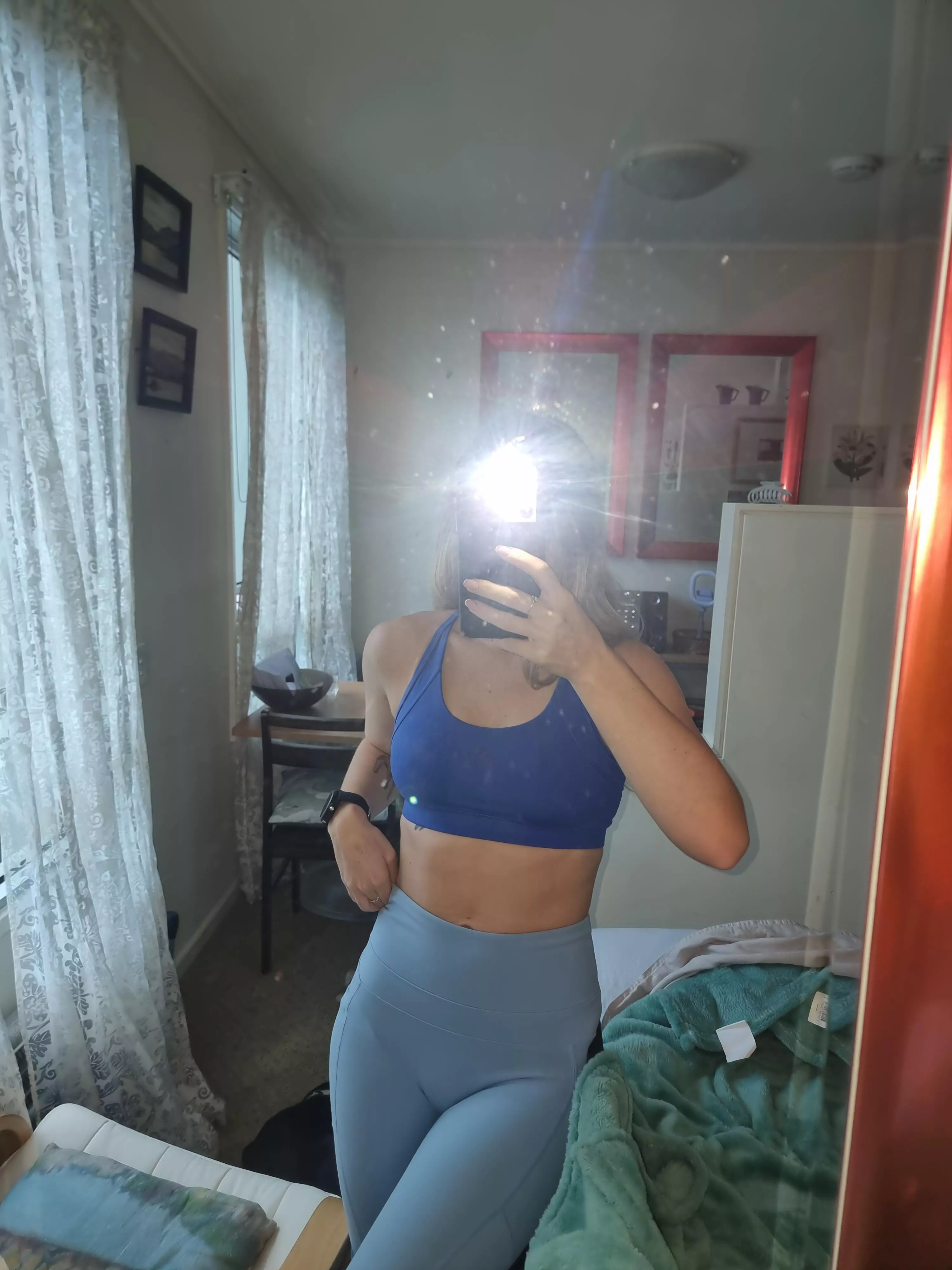 Mirror mirror on the wall, who’s got the TIGHTEST yoga pants of them all? posted by artslutx