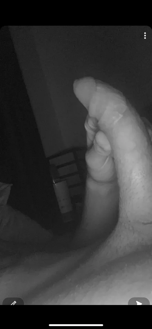 Not gay or bi just curious is use would suck it😉 by 2Secretss