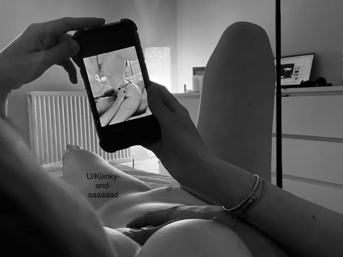 [oc]Relaxing after the weekend by Kiiinky-and-saaaaad