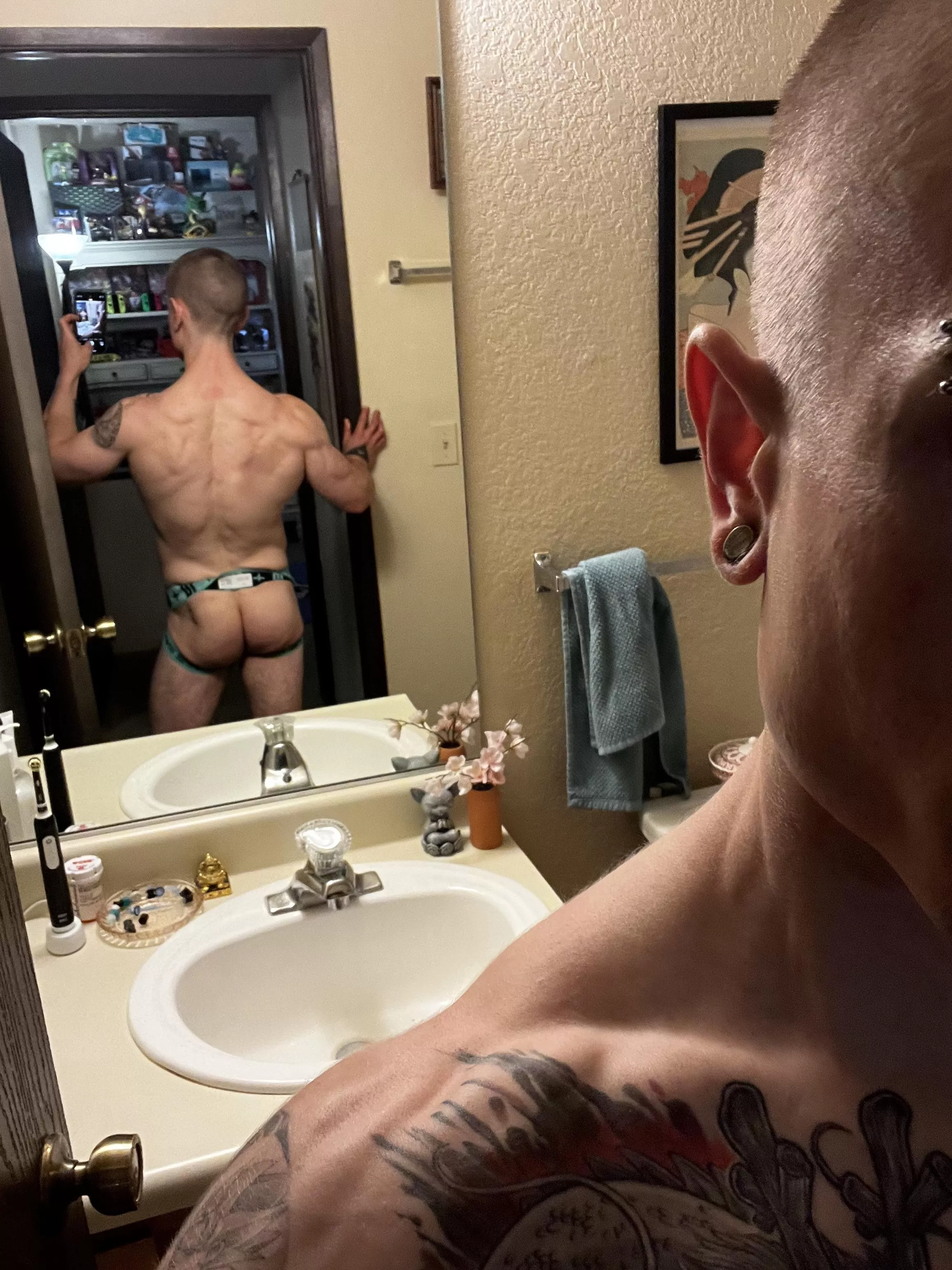 Squats are paying off posted by Nearby_Senpai