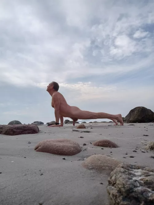 Upwards dog by ImaginaryMolasses894