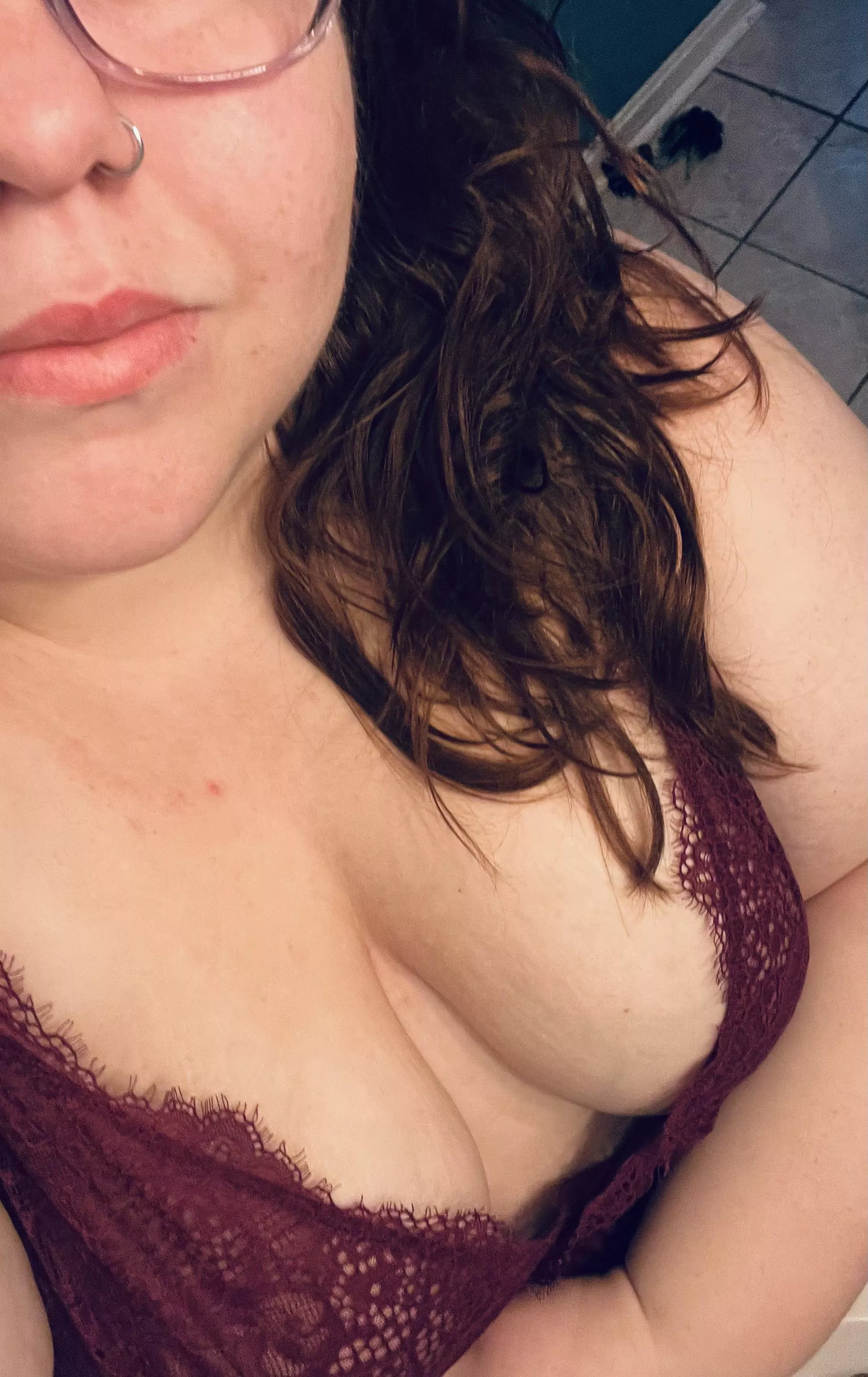 Wanna cum make a mess on my glasses 😏 posted by Ktitties93