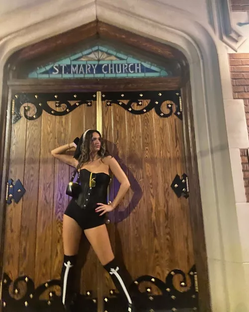 Where is this church and Nun by HonestRunner