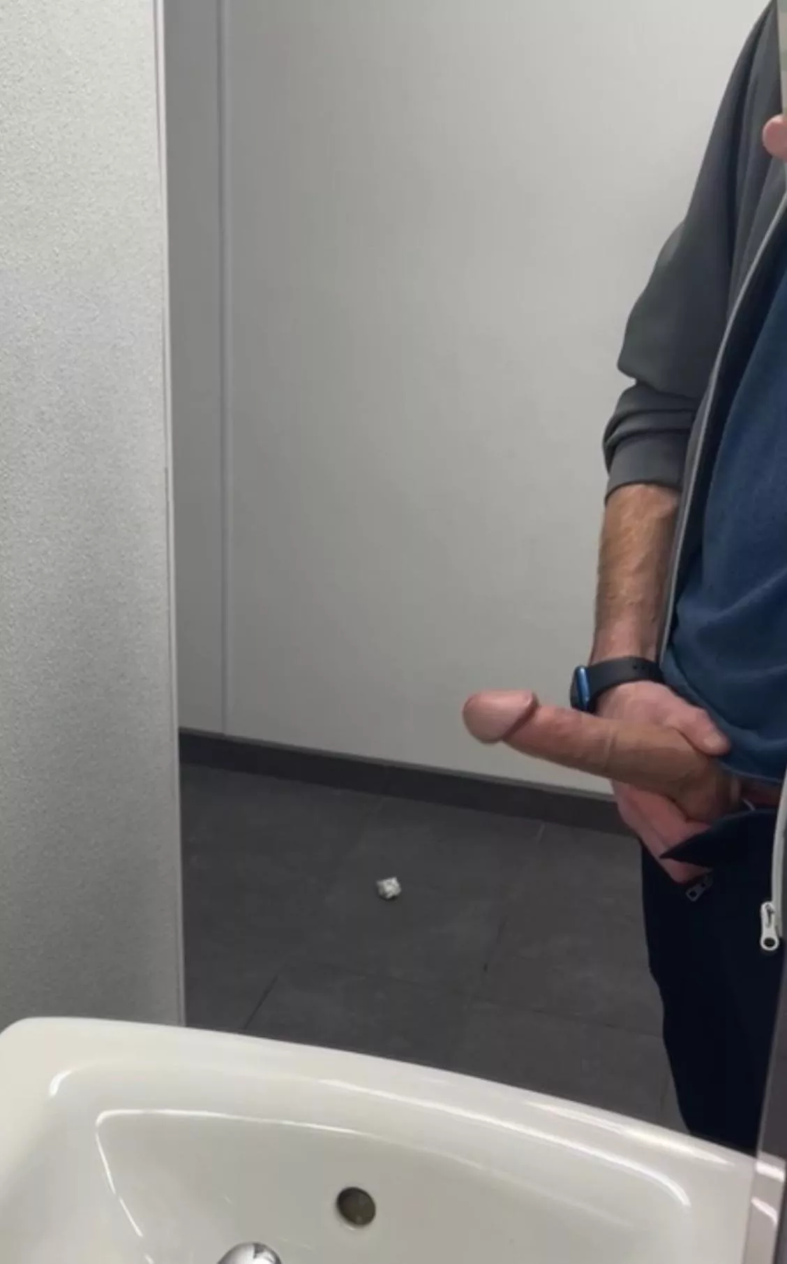 Wish one of my coworkers would catch me like this. posted by admac2789