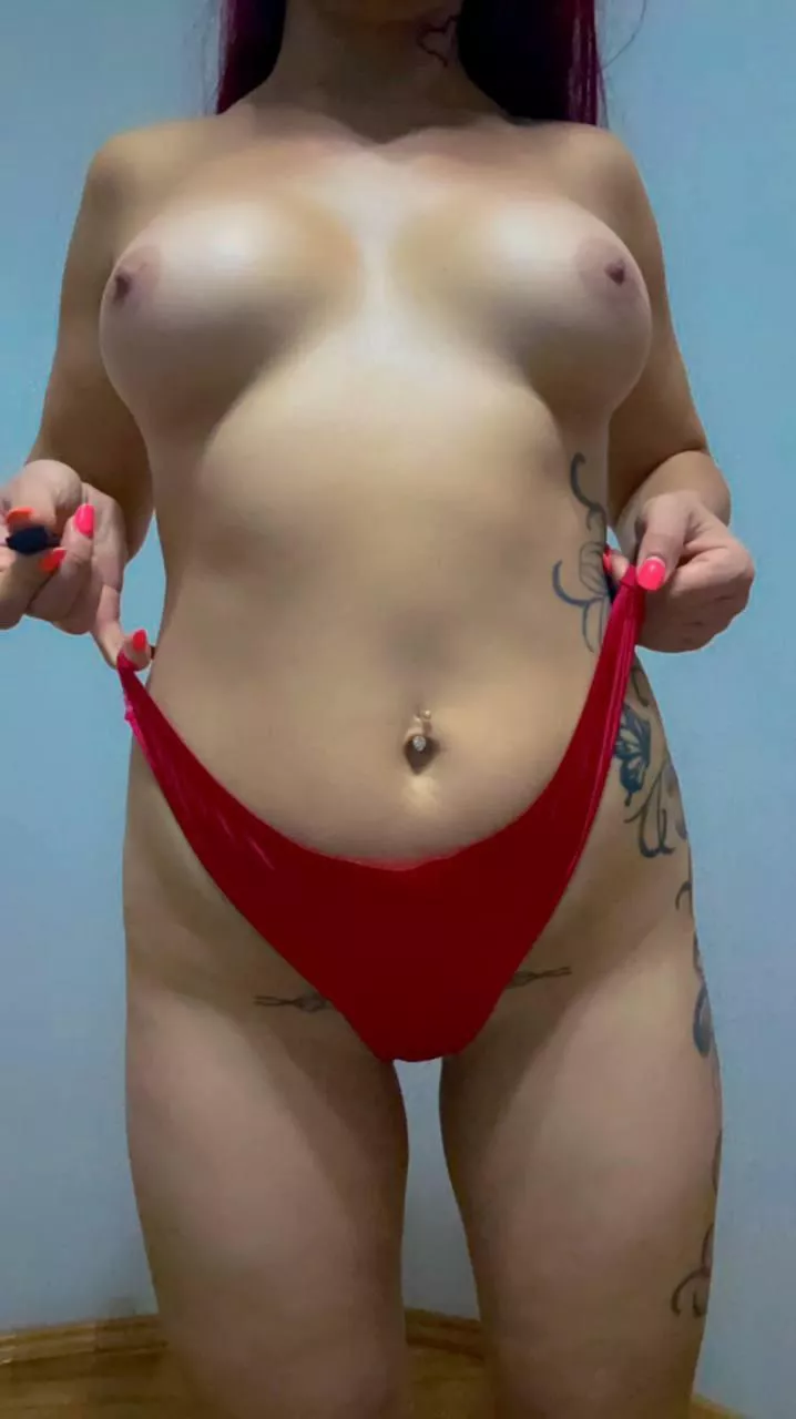 Your dessert is ready posted by jess_T_xo