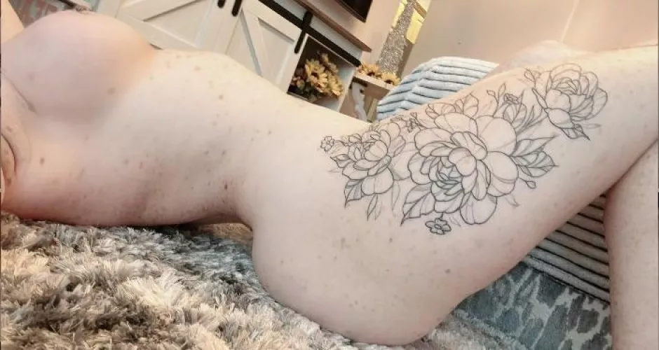 Absolutely desperate for one of you lovely ladies to explore every single inch of me tonight~ by DaviiStacks