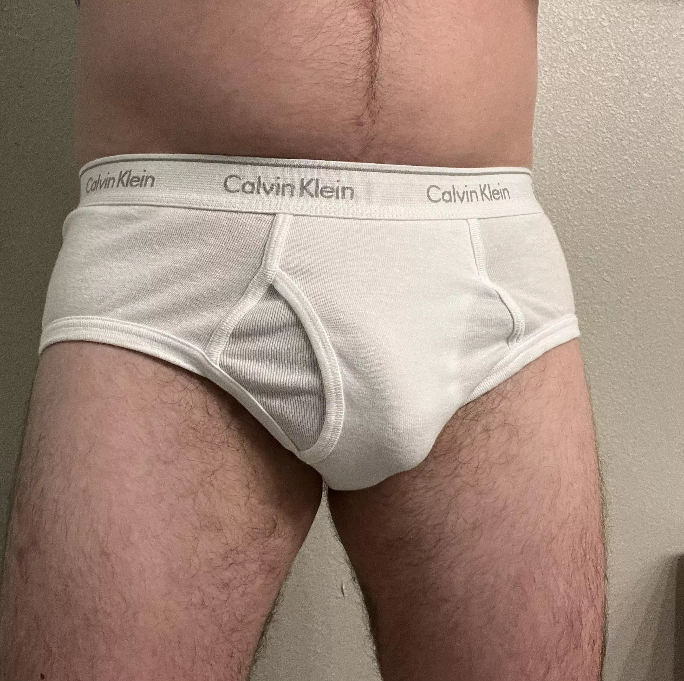 Always been a briefs guy. First white pair in a years. What do you guys think? posted by bicycle09