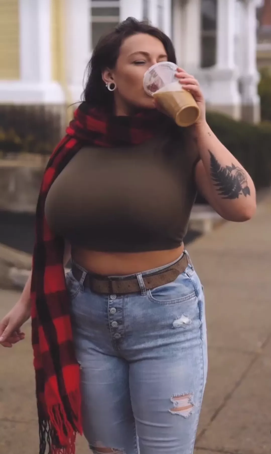 Anyone her like a thicc woman posted by pappybuzz