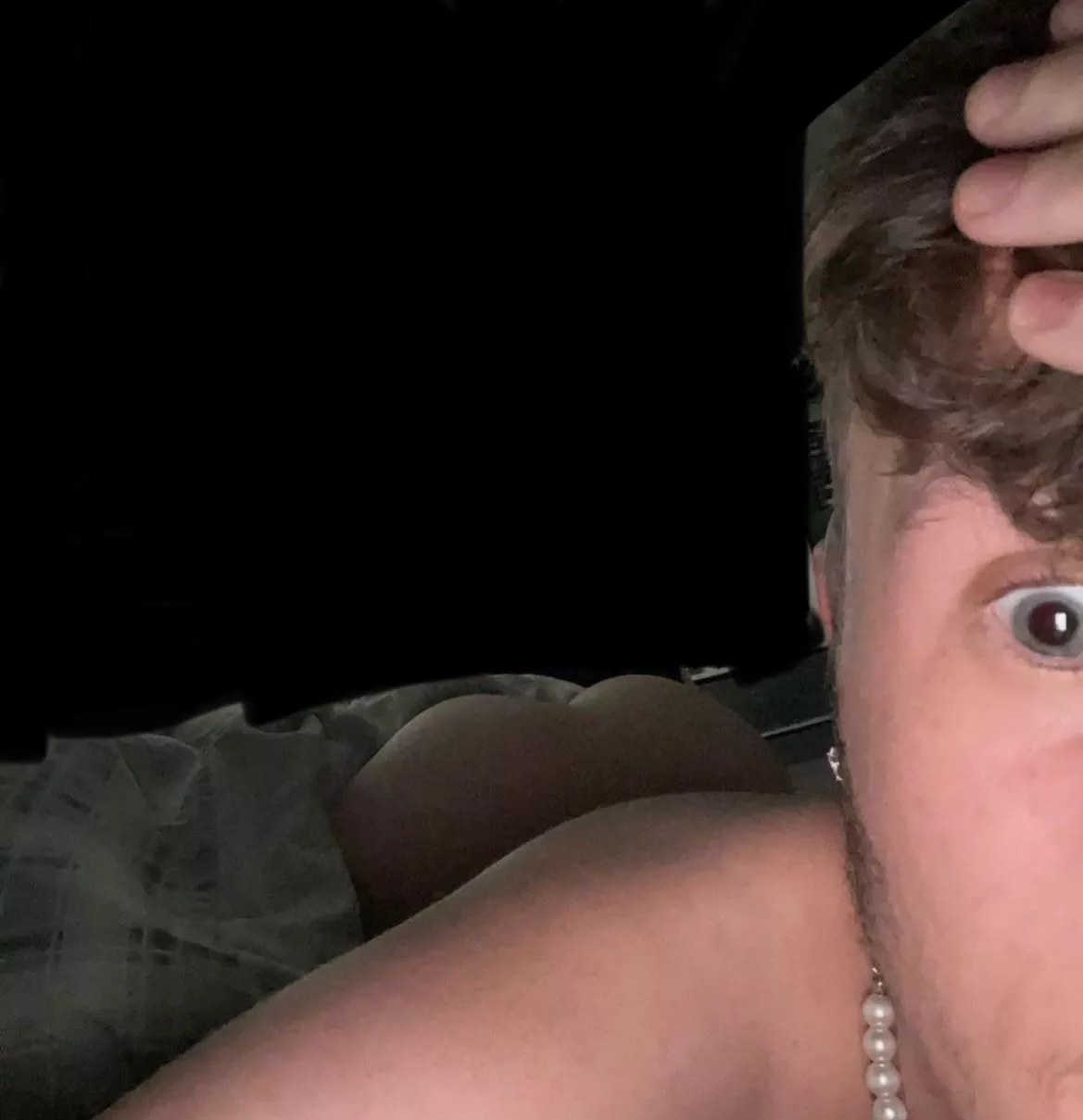 Booty (21) posted by Minimum_twink05