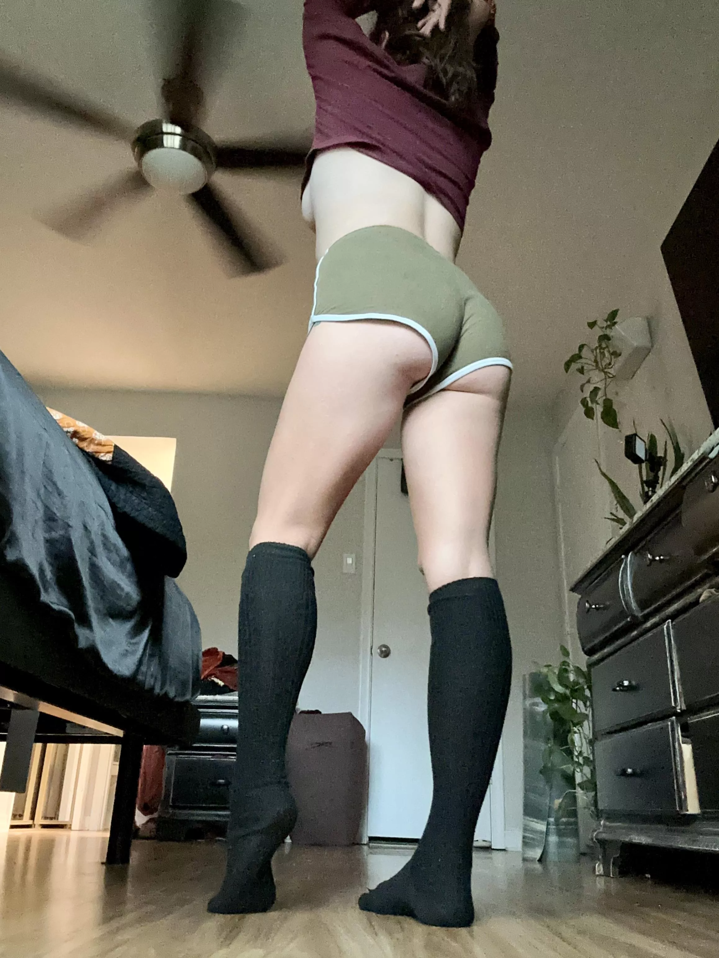 Cozy vibes posted by Thedivinefoot