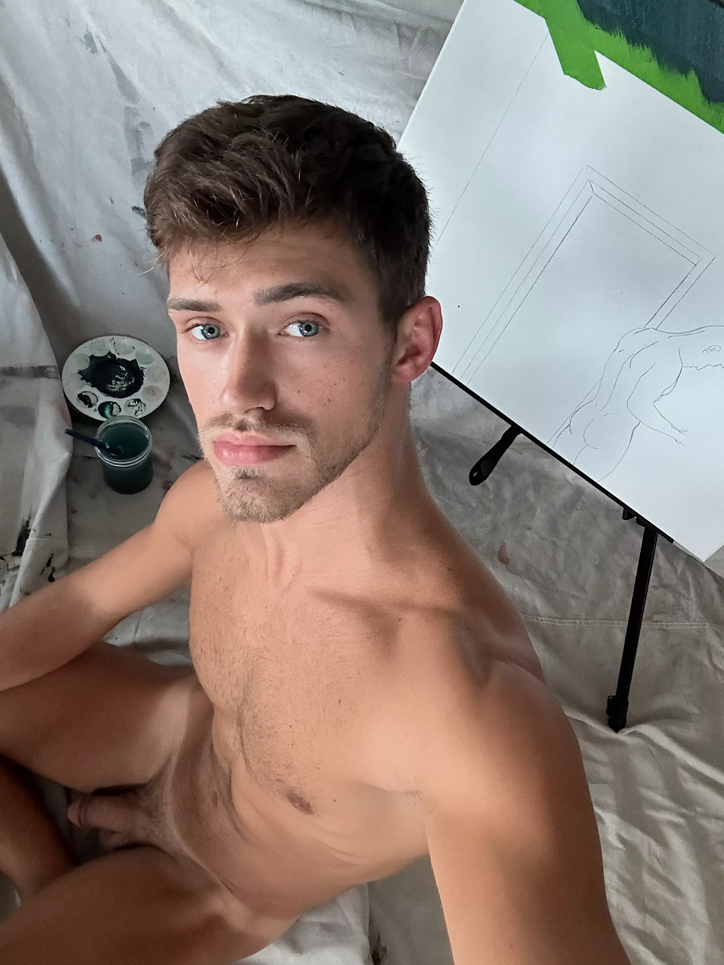 Ever had an artist suck you off? posted by Suspicious-Delay4781