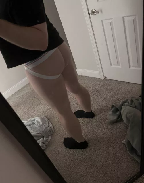 Feeling extra Caked up today 🫣 can’t help my self… Can you? by GingerB3