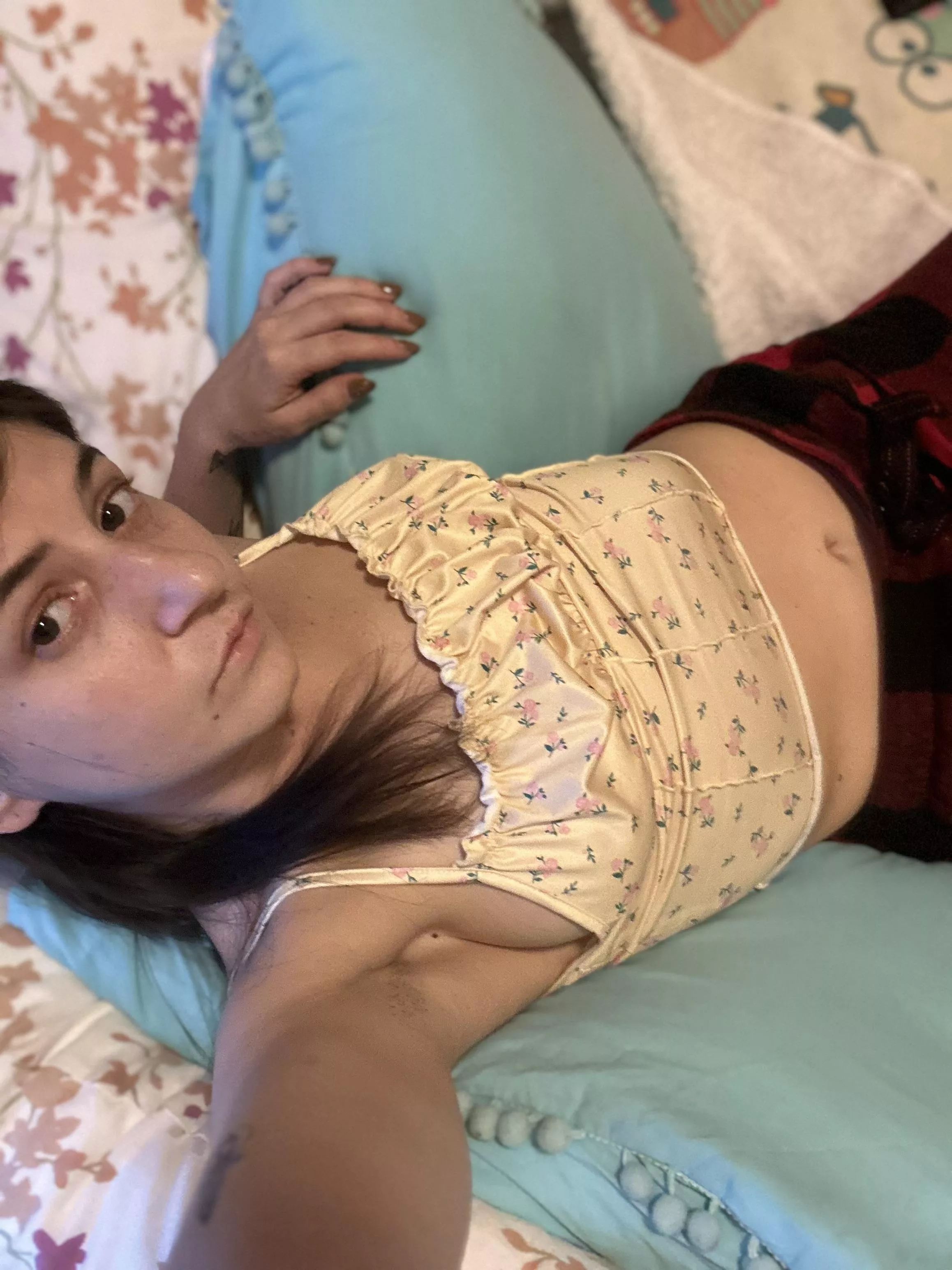 Finally have a day to relax a little bit ❤️ (f) posted by chaosqueeeen