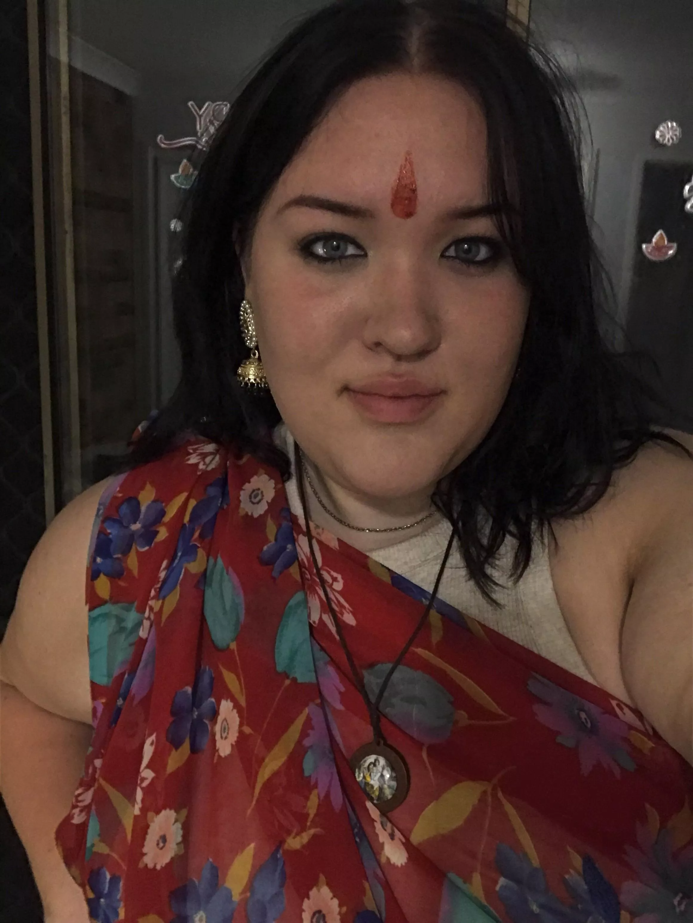 happy diwali! (well, posting this a little late 🤭) whether you celebrate or not, i hope you’ve had a day filled with joy🤎 posted by blairgonewild