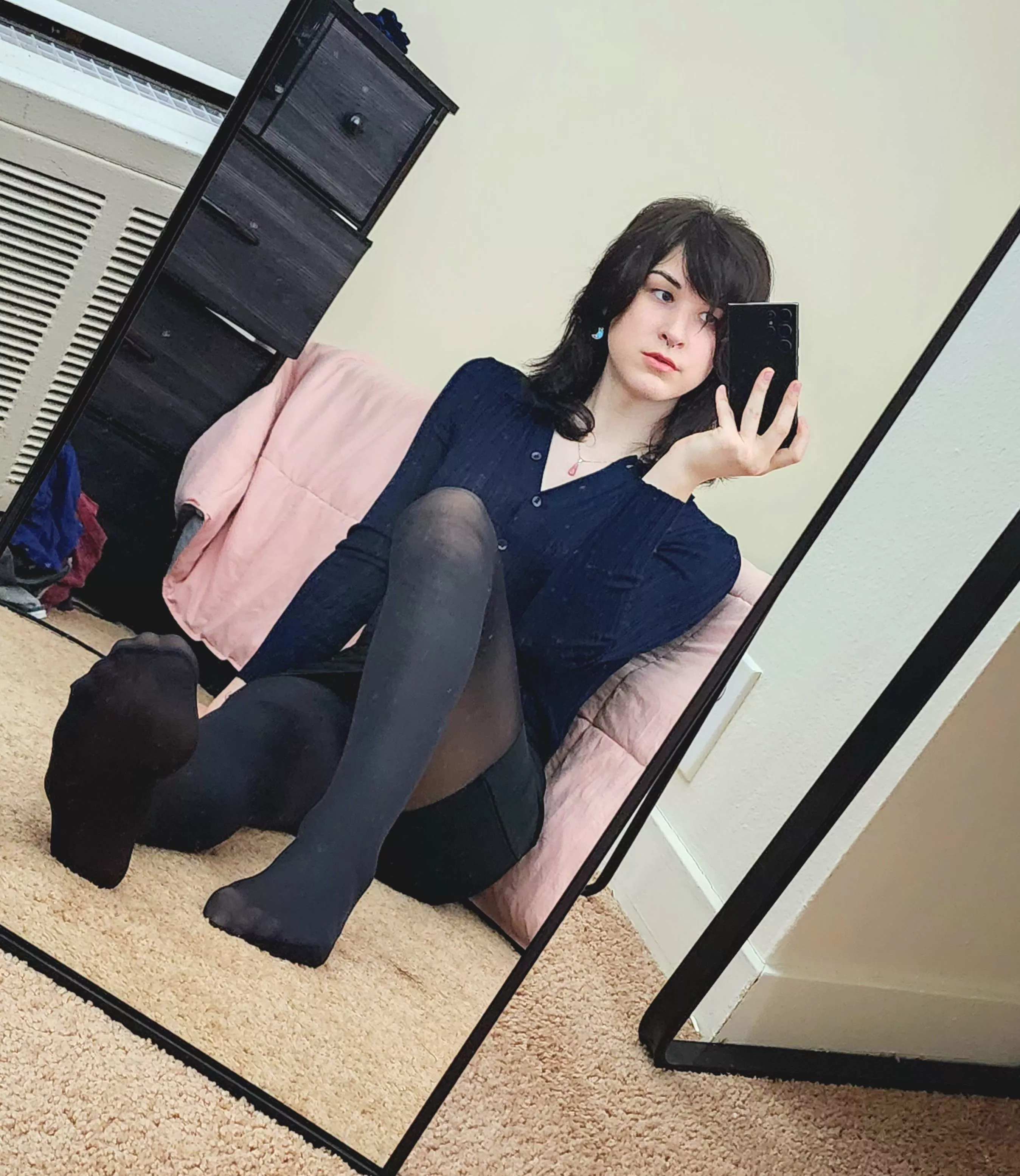 hi hi! ✨️ posted by ZoeyAmara