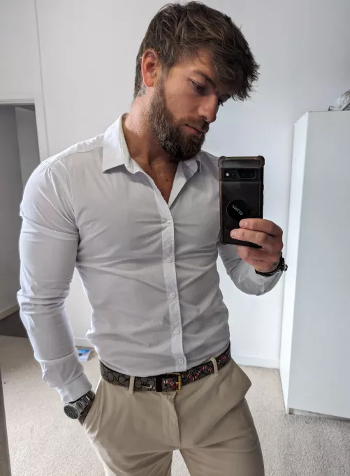 How do I look? by sh_flex