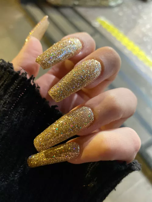 I feel elegant like my new nails by EIMENEITOR