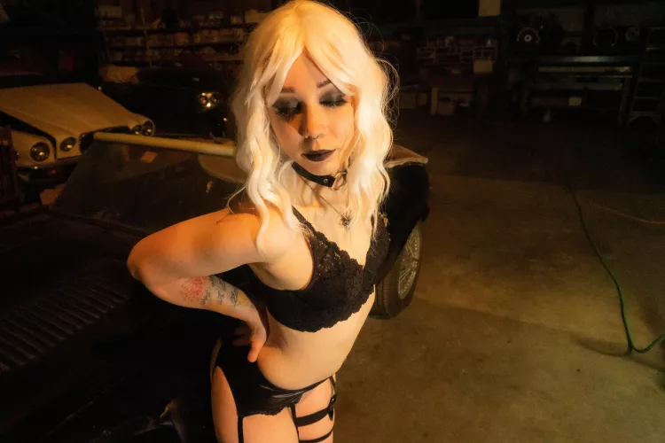 I hope you like what you see by knotty_fay