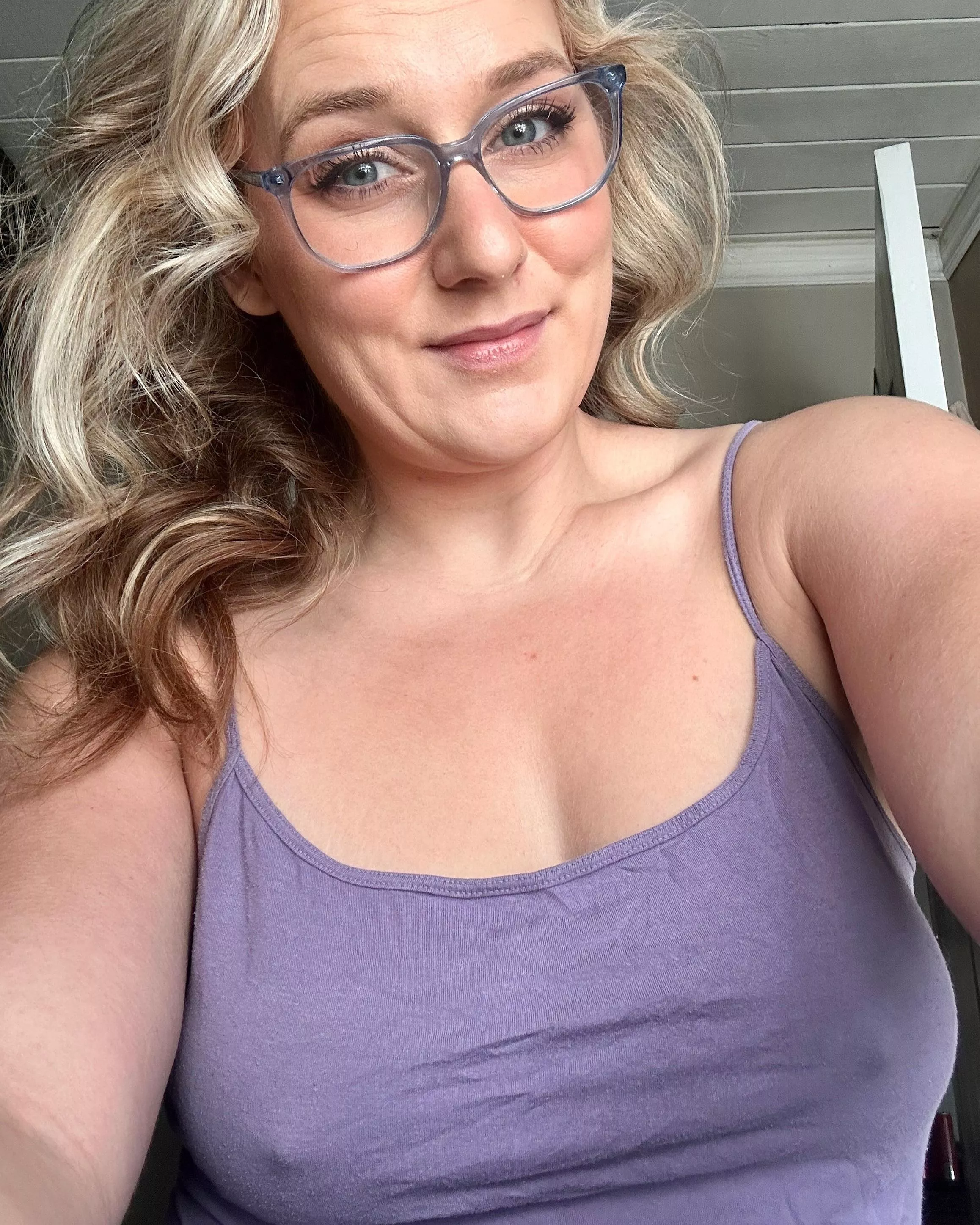 I spy with my little eye.. posted by bootyliciousangel