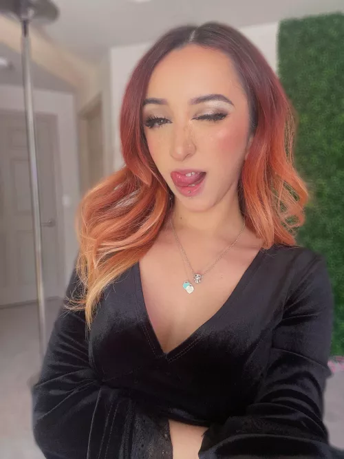 i’ll be your favorite fantasy girlfriend! [cam] [dom] [gfe] [sext] [pic] [rate] [vid] (pricing below) by tuttiifruttiibaby