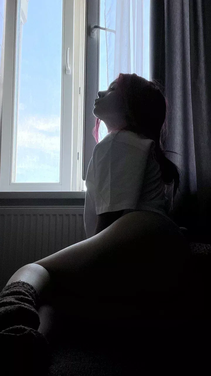 Miley Brown posted by FlakyArmerfg