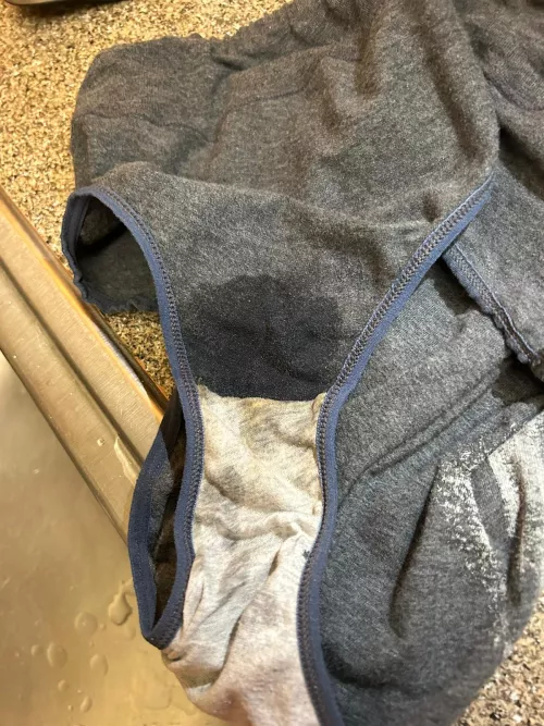 Mmm 😋 Nice souvenir from my Fuck friend last night. by DOUGE1973