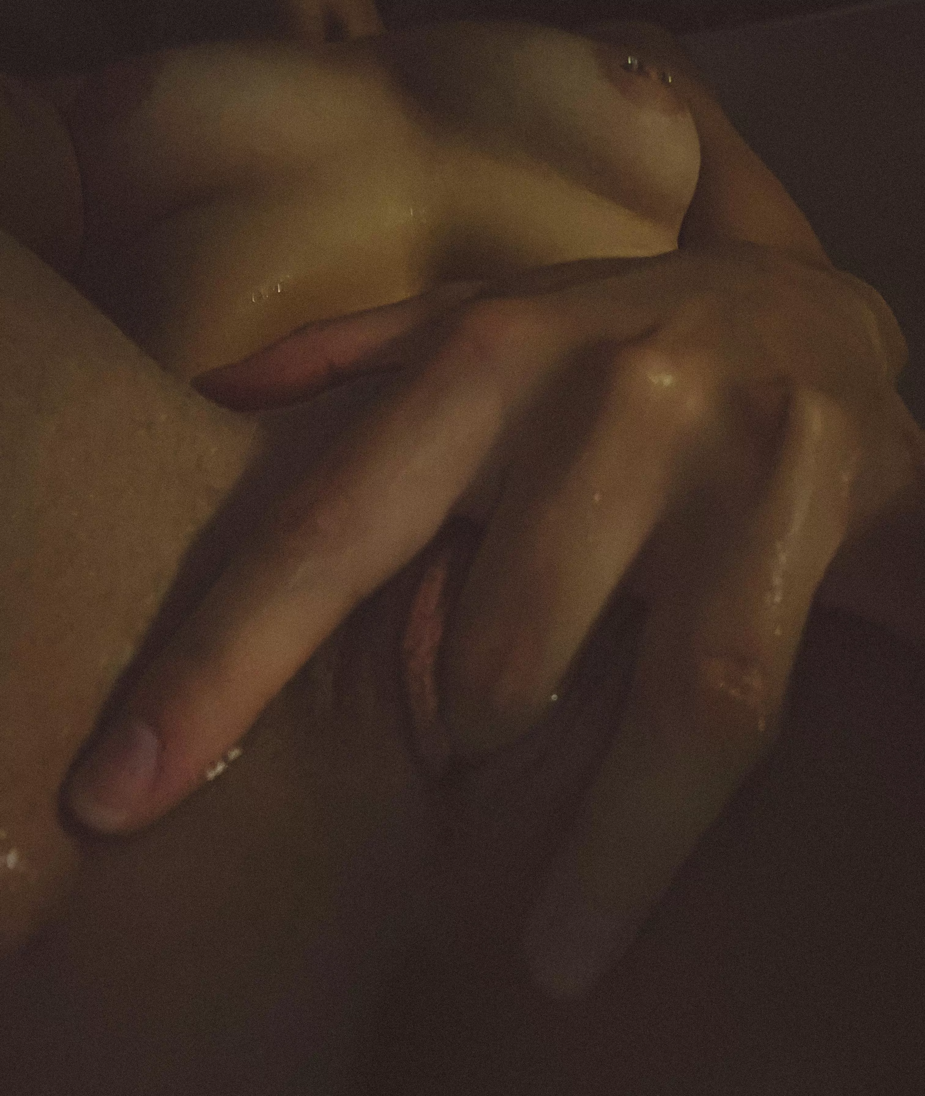 Note [f]or your mental image: I’m 5’1 and wear XS gloves 🤭 posted by succulentslut96