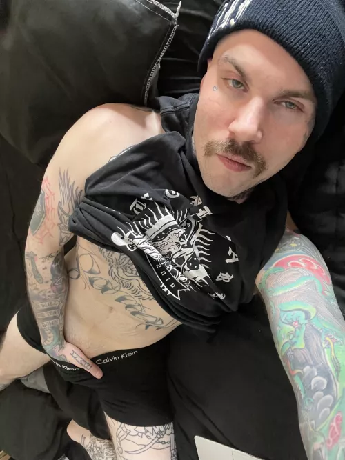 Should I make one of those places where you do the thing? 😜 by Criminal-JRoc