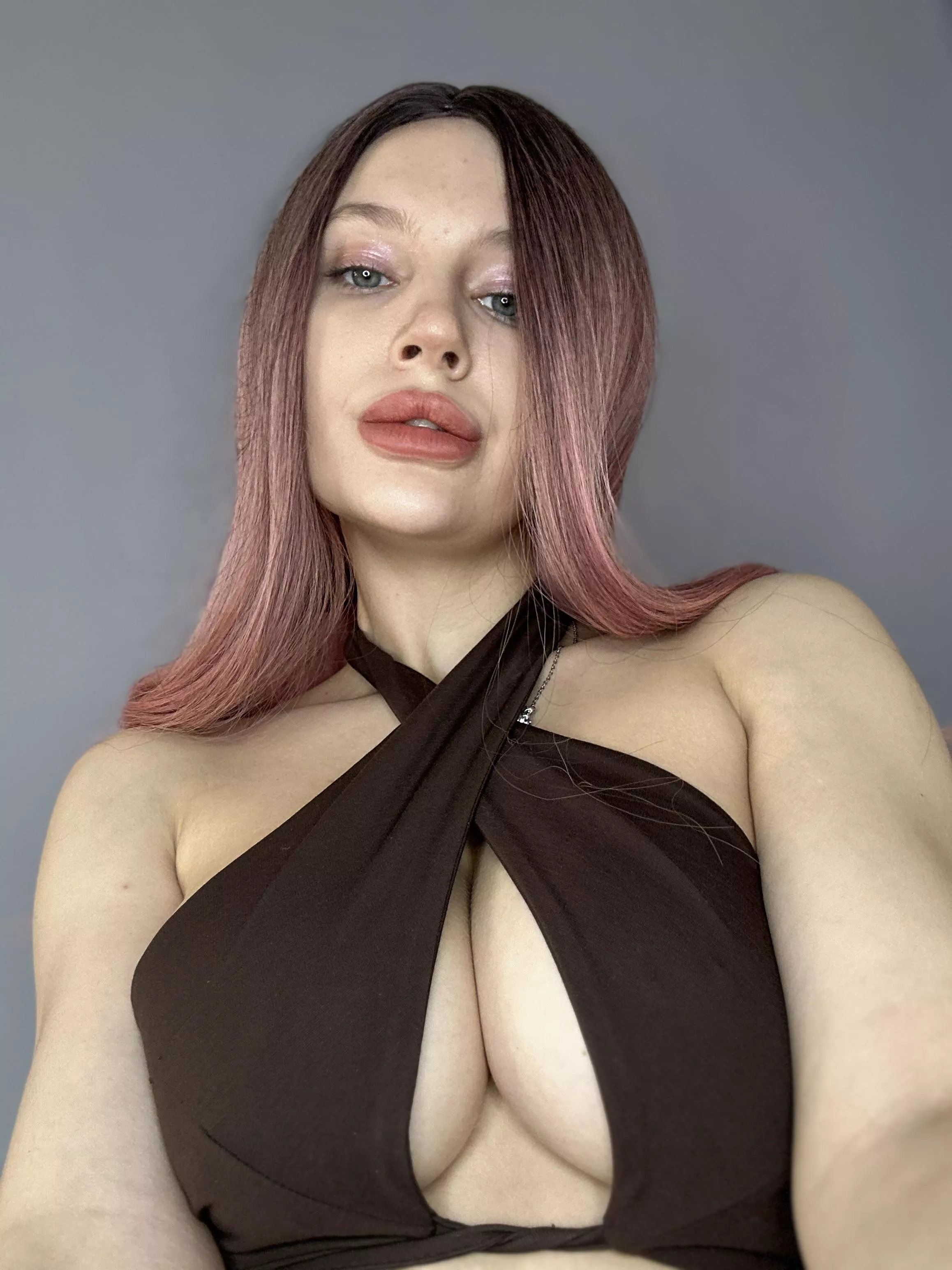 Stop looking and take me posted by Worried-Wear-6902