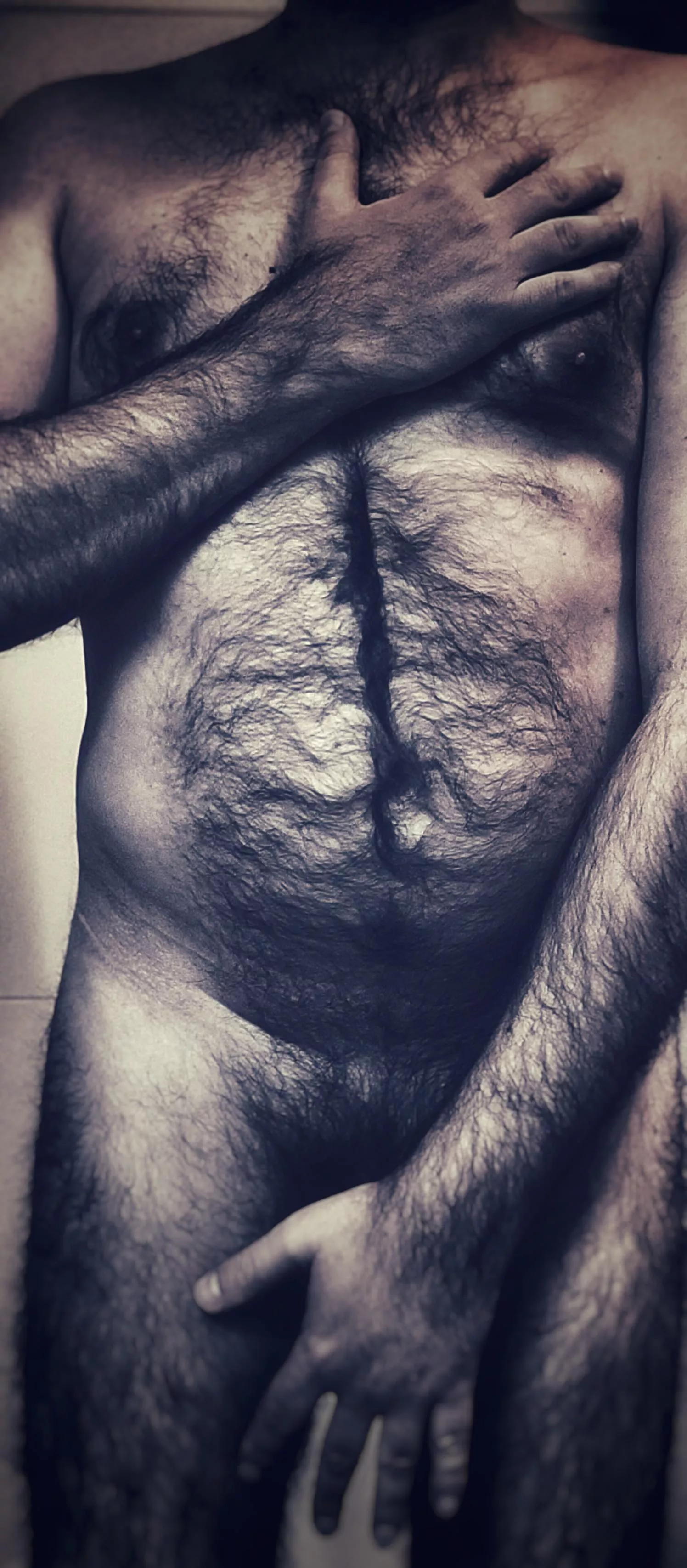 Trying to catch your attention posted by lemysterieuxinconnu