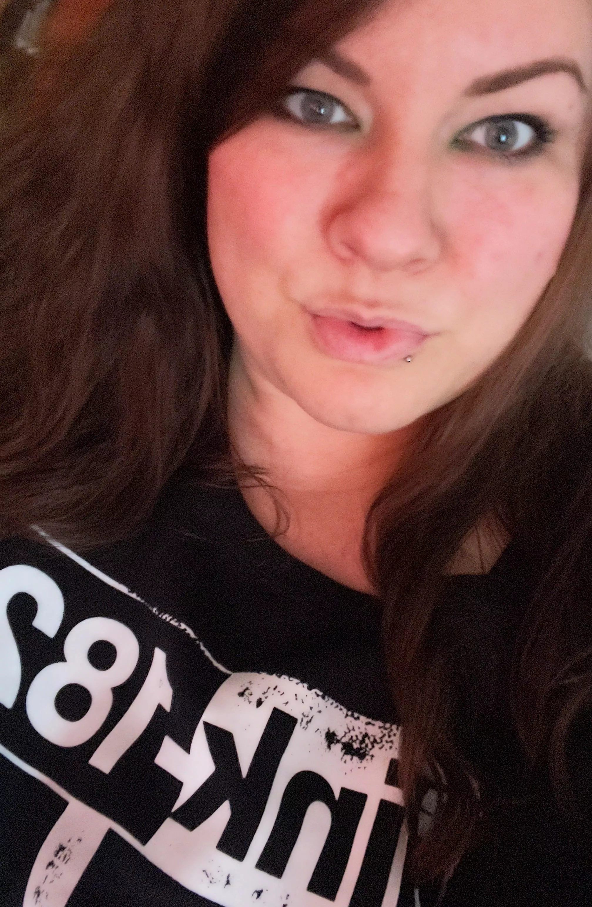 Who else loves a lazy Sunday? 🖤🖤 posted by blessedbabygirl