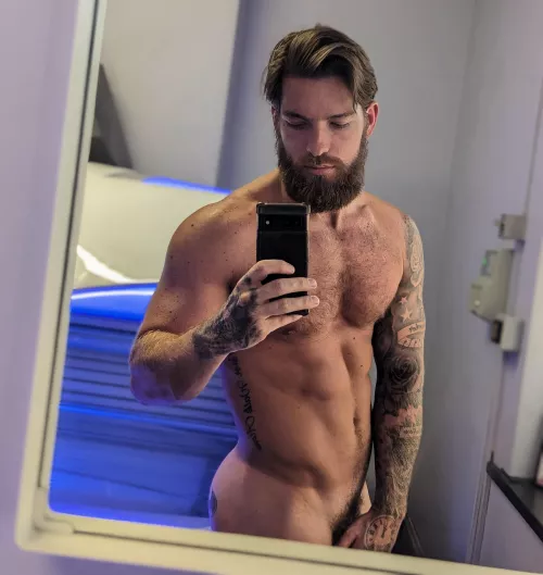 Who likes a good tan line? by sh_flex