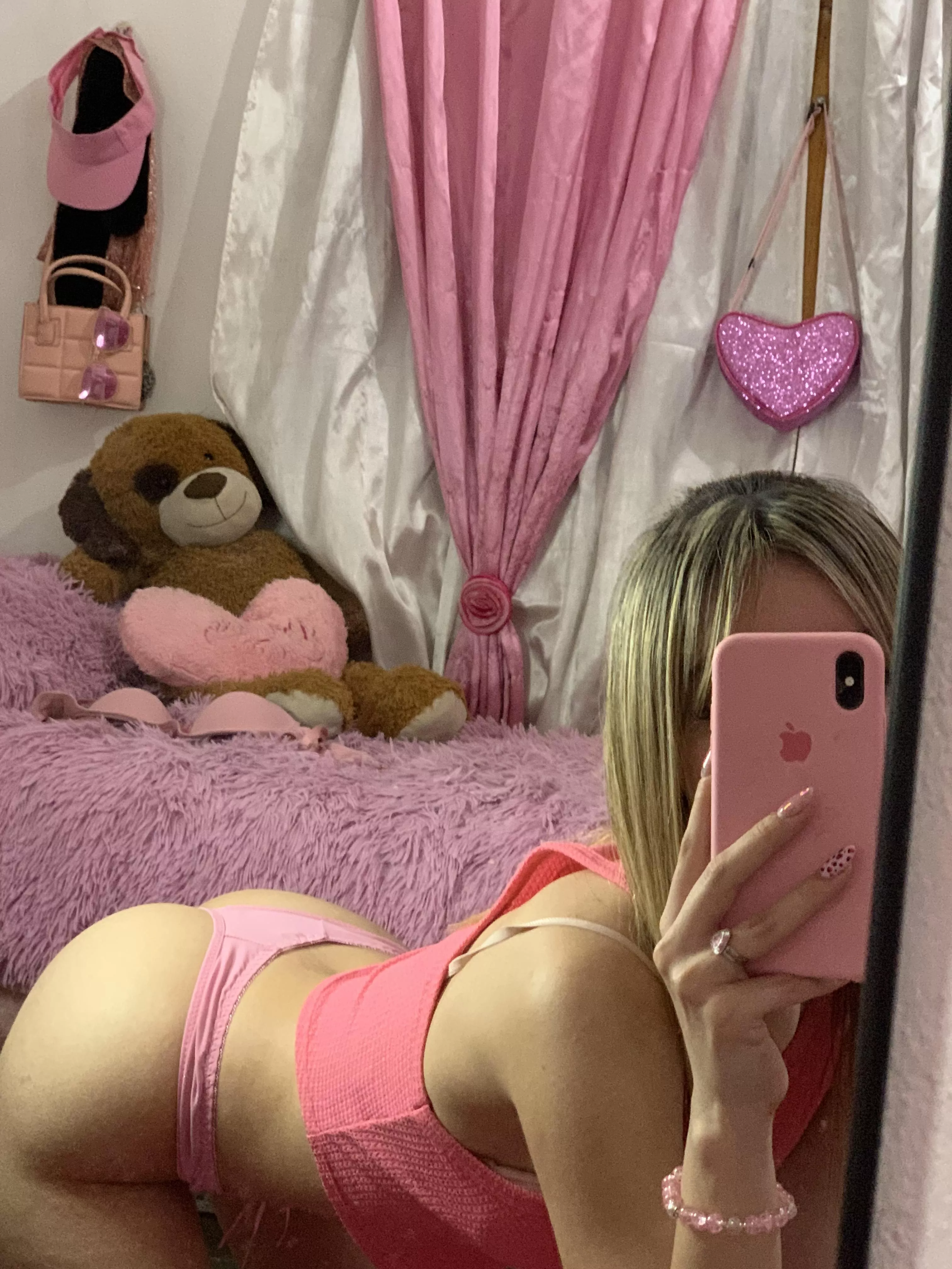 Would you be into eating me from behind? posted by hardexpediency