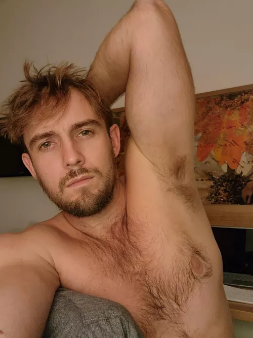 Yoooo from my hotel... just bored haha by LongJohnDeacon