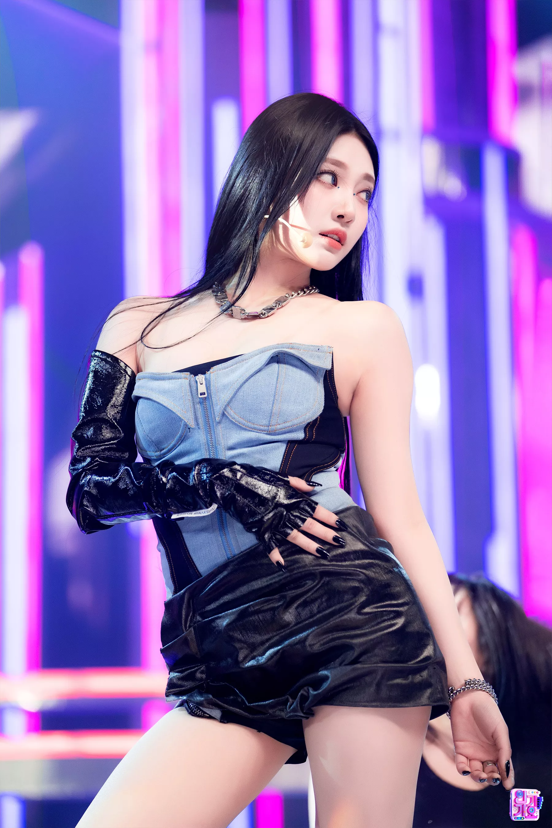 aespa - Ningning posted by golden-coin7