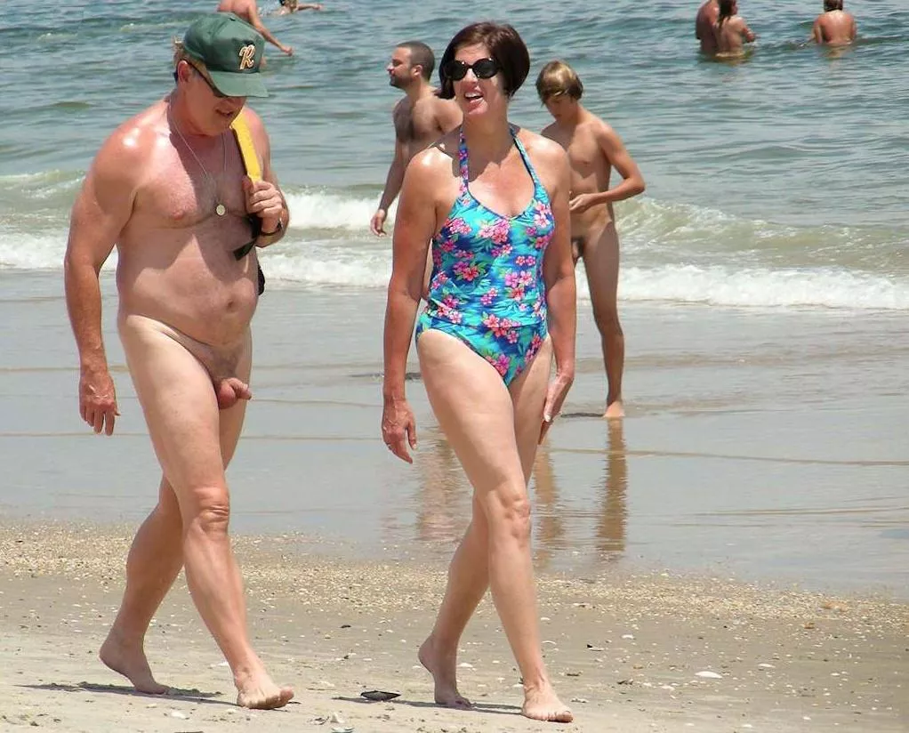 Having a stroll posted by imnotrecap3