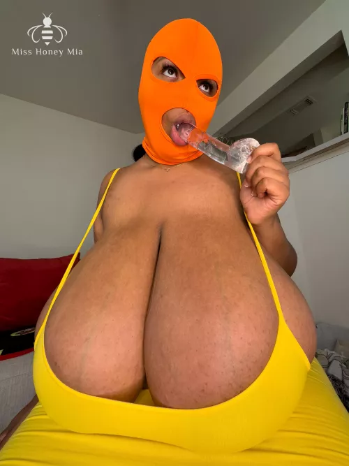 I can hide some parts of me a LOT more easily than others lol 💗💗 (42P) by MissHoneyMia