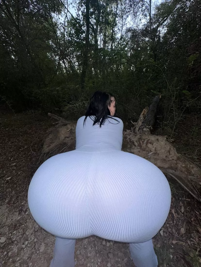 Insane booty posted by Comfortable_Hotel250