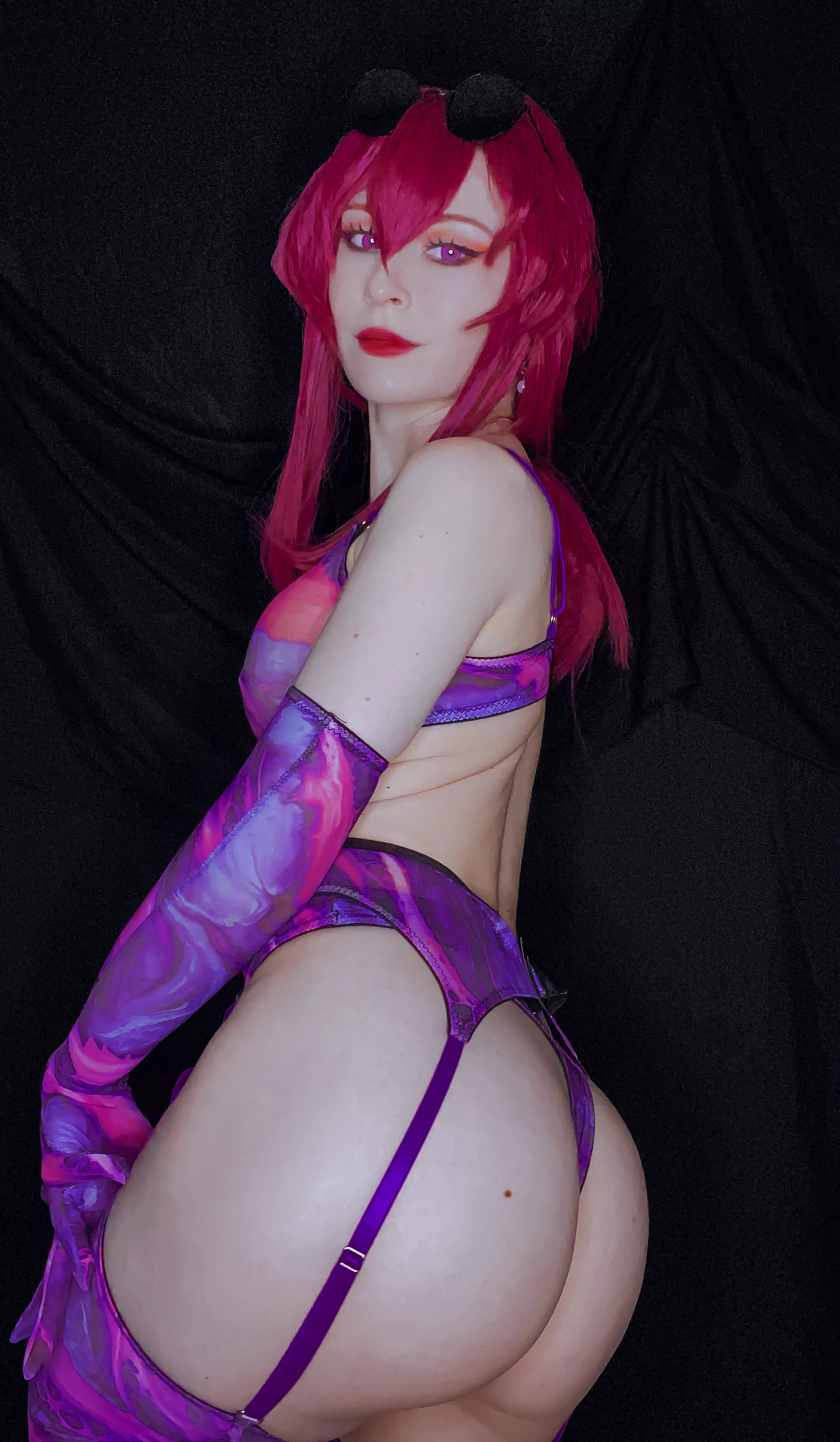 Kafka from Honkai Star Rail by KyrieFox posted by kyriefox