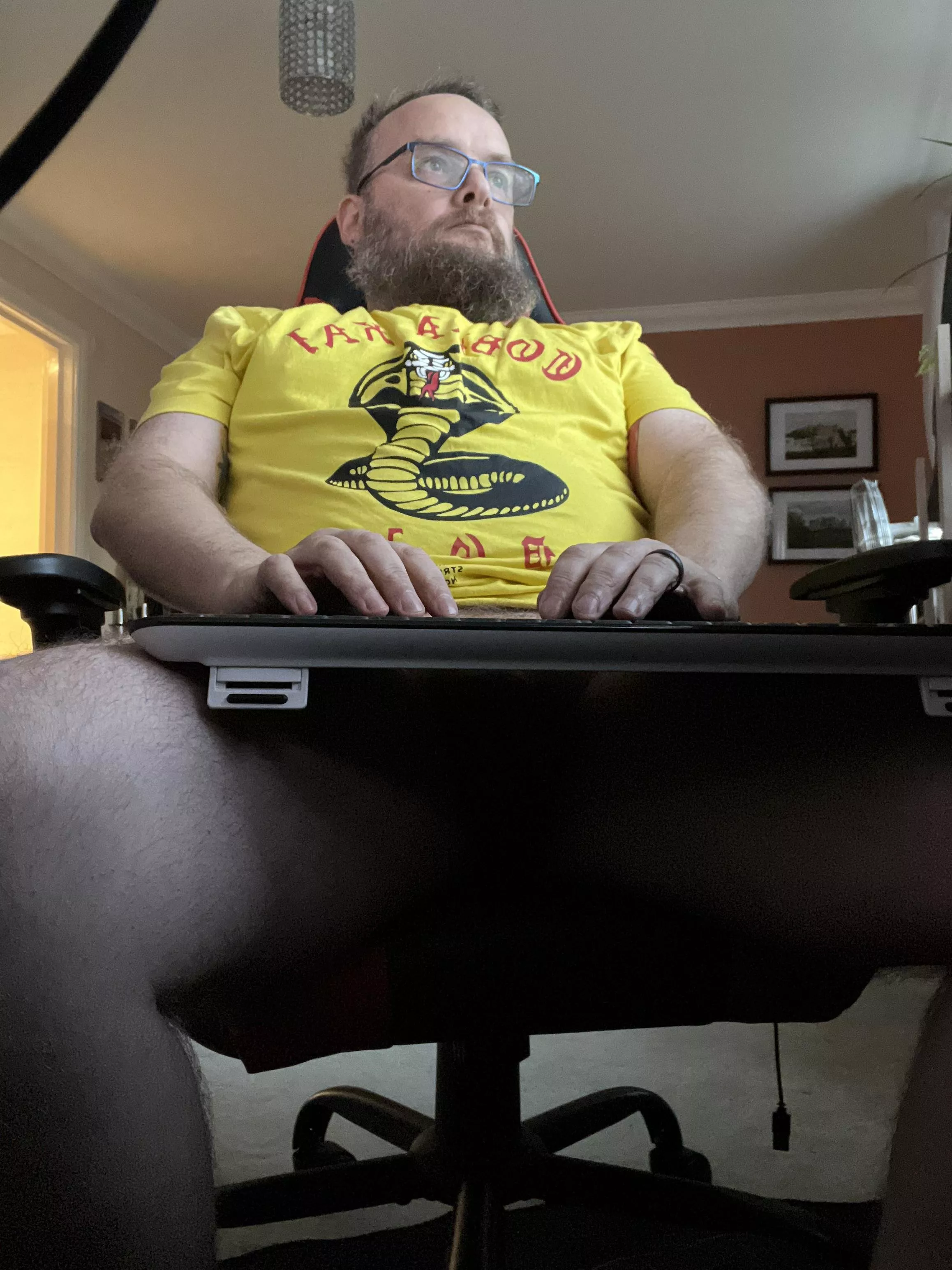 (Not) Hard at Work posted by Few_Ad0