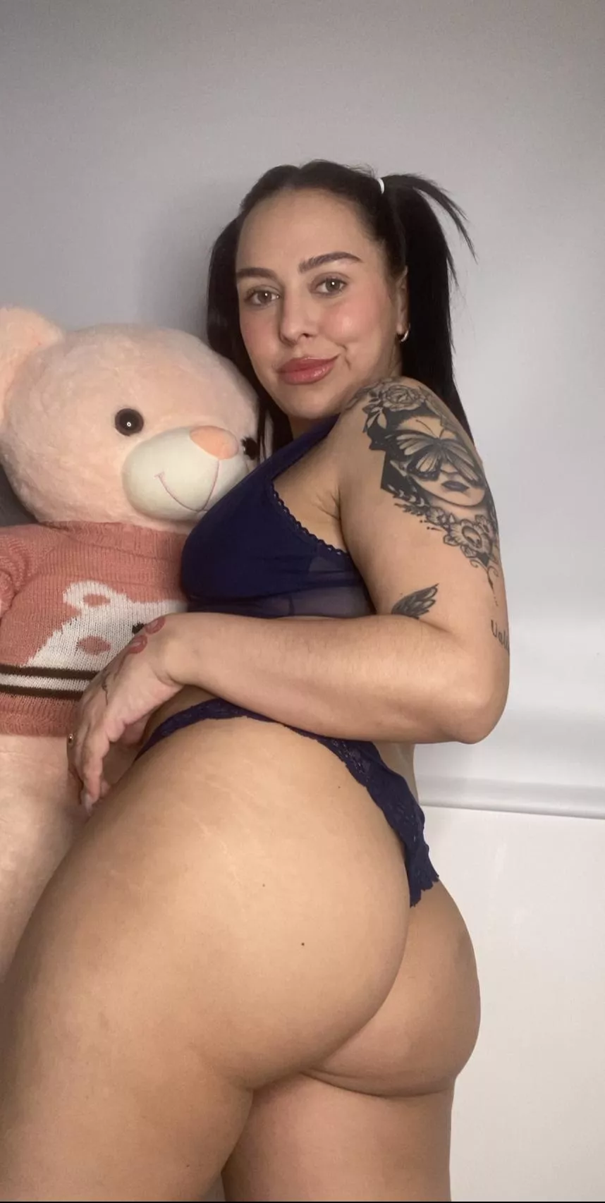 Once you stick it in, it won't get out posted by SnivelingToad