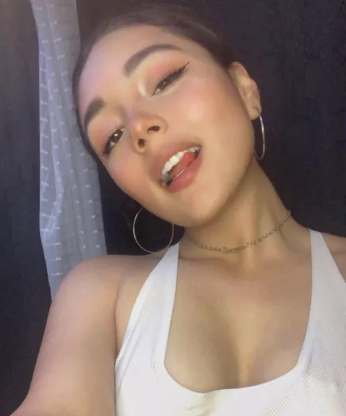 Wanna get silly with a little Latina? 😉 by FunnyAddilyn6