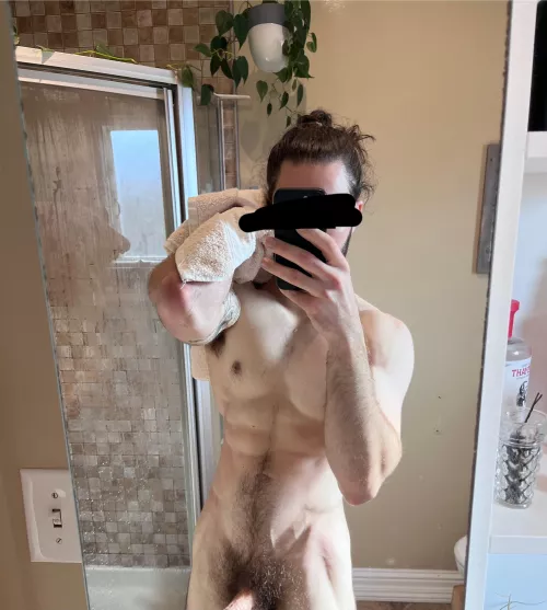Who’s gonna dry me off by blowjobsnbacon