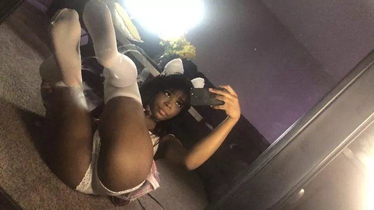 you can go for my feet or ass posted by unheadingly