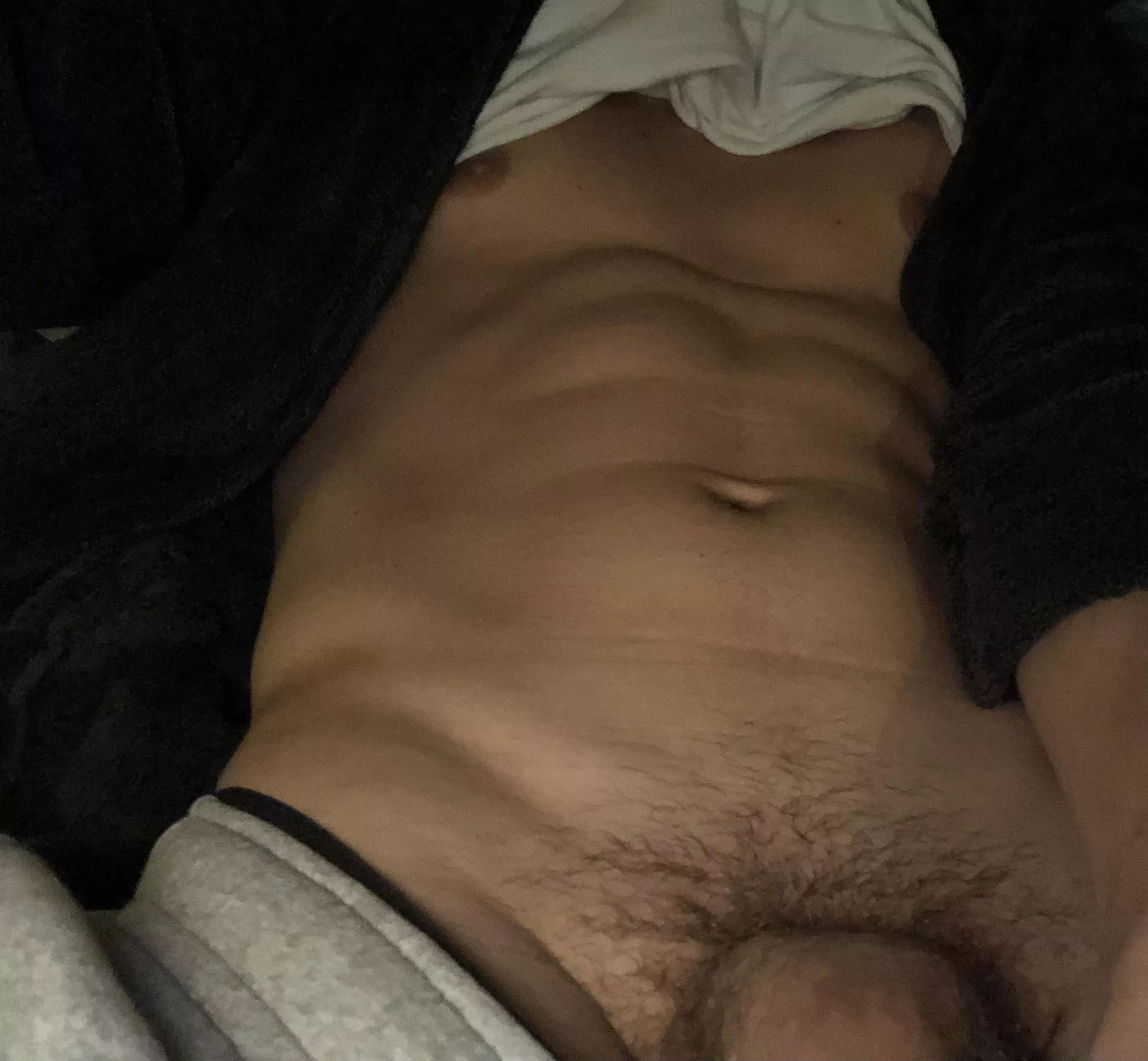 19. anyone dm me posted by lovestoseeit