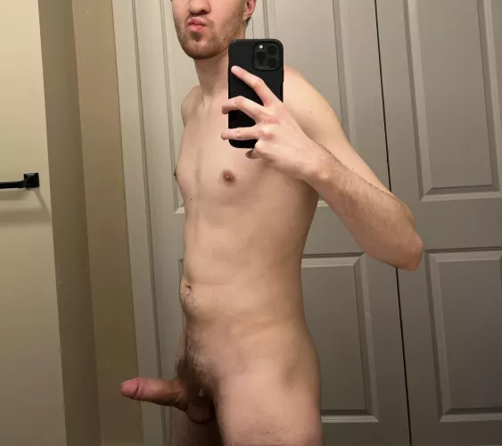 (23) Who’d join me for a shower? Gotta save water after all. 😏 by Mistuh_Moose