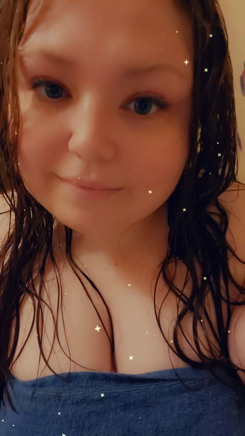 27f After shower selfie📷💦 by cassieee080